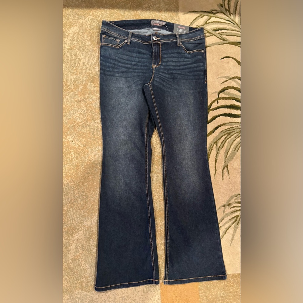 Torrid Luxe Slim Bootcut Jeans Size 14 Tall Dark Wash Super Stretch NWT